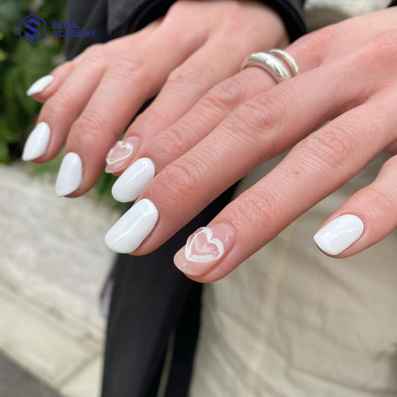 Mẫu nail tết trắng sang chảnh cực kỳ thu hút và ấn tượng