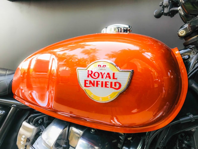 Royal Enfield Interceptor 650 RAVISHING RED