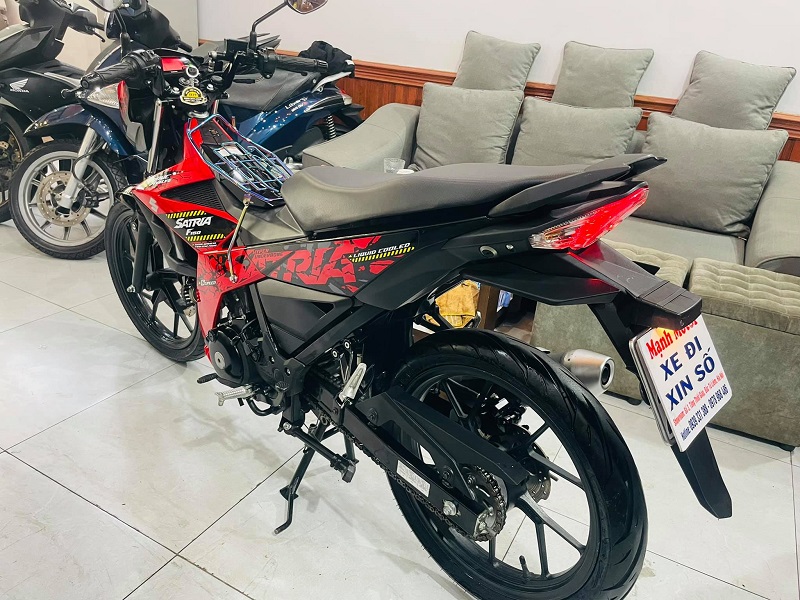 Bán xe Suzuki Satria 150 FI 2019 màu đỏ đen giá 4x triệu