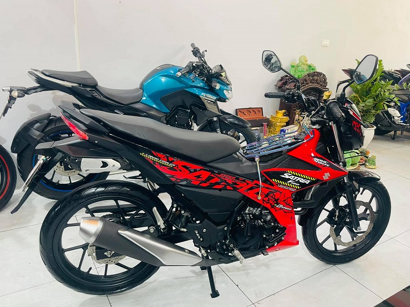 Bán xe Suzuki Satria 150 FI 2019 màu đỏ đen giá 4x triệu