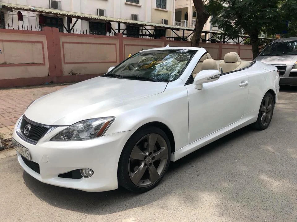 Xe Lexus 2 cửa mui trần IS 350C